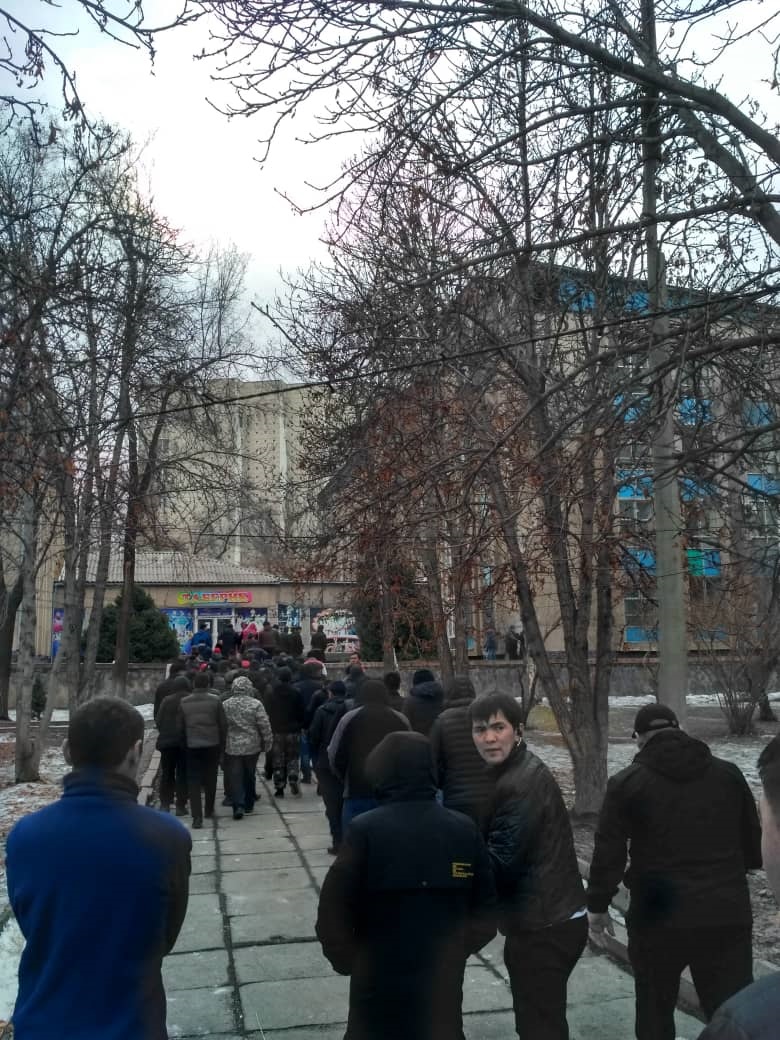 Забастовка водителей маршрутных такси в Бишкеке продолжается