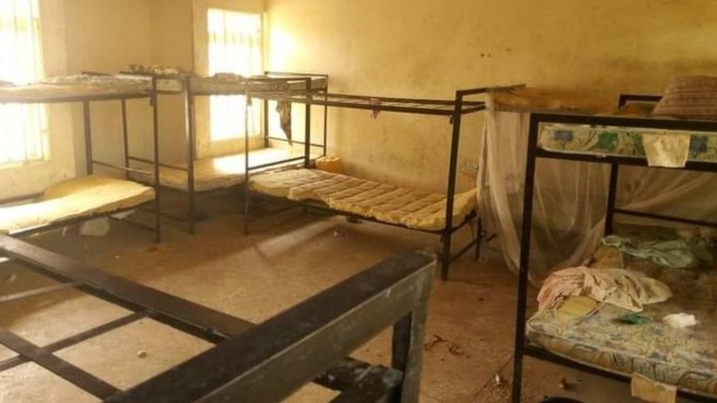 В Нигерии боевики похитили более 300 учениц из школы-интерната