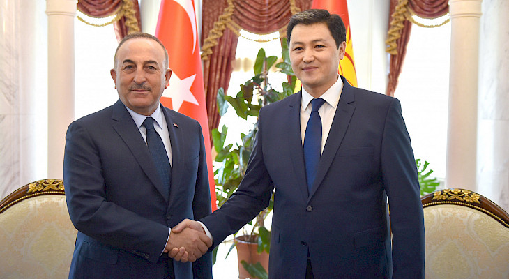 Премьер Кыргызстана и глава МИД Турции обсудили вопросы двустороннего сотрудничества