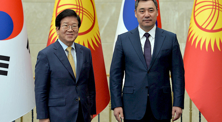 Садыр Жапаров встретился со спикером парламента Южной Кореи Пак Бён Соком