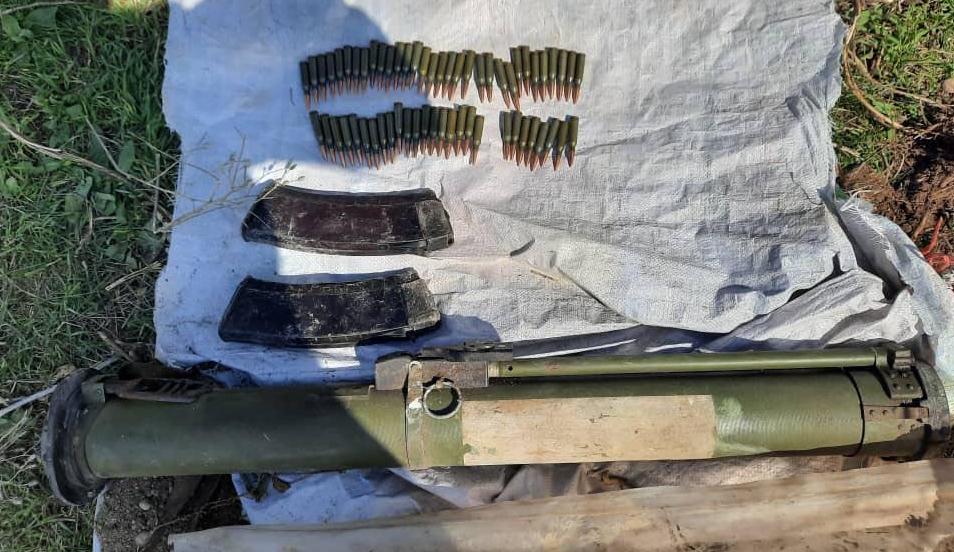 ГКНБ: В Чуйской области обнаружен схрон оружия и боеприпасов